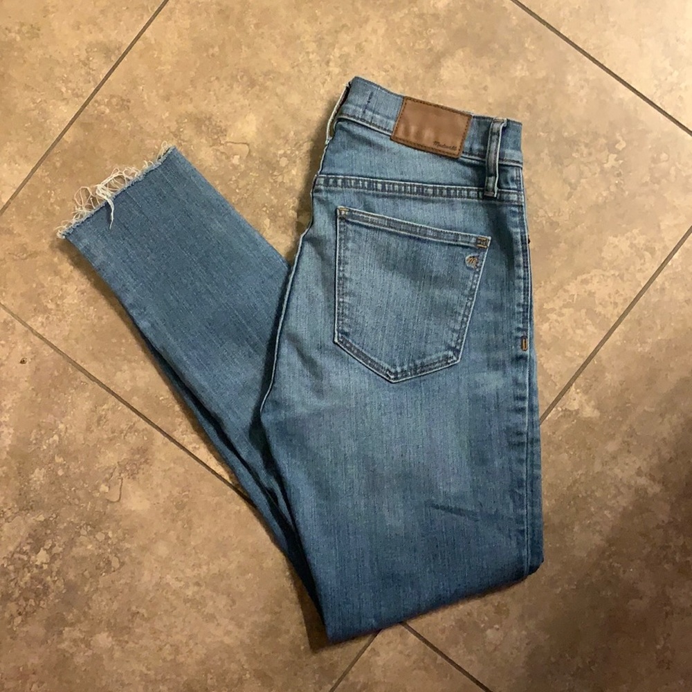 Madewell size 26.  9” high rise skinny jeans.